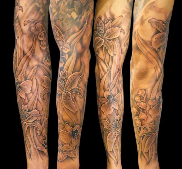 Full sleeve with flower in one color