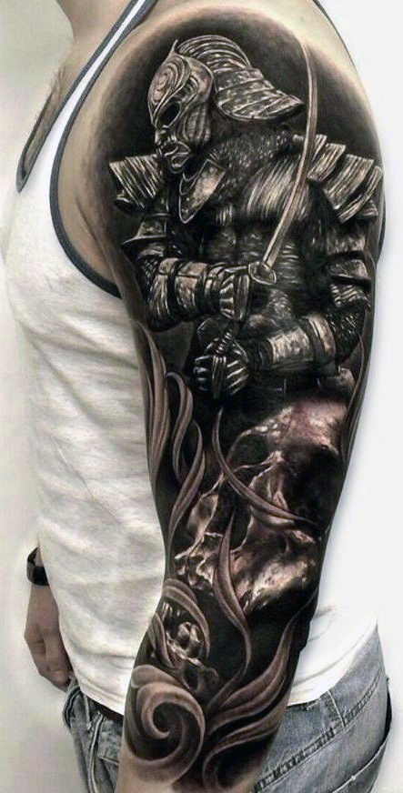 Samurai and skull in gray