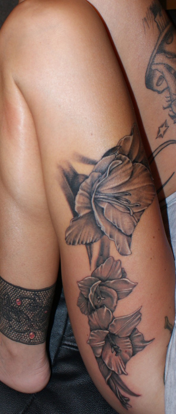 Flower one color big tatoo