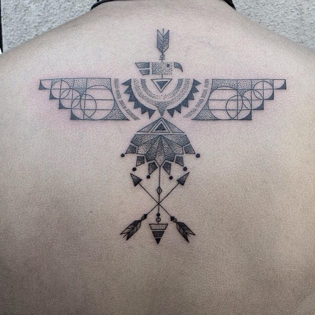 Geometry eagle in gray