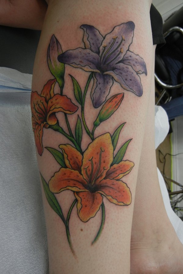 Multy color flower tatoo