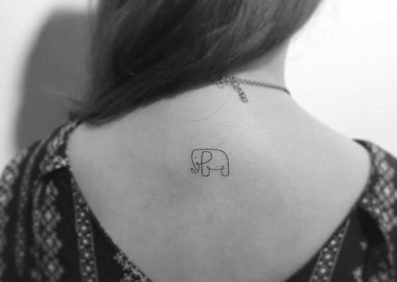 Small one color elephant on the back