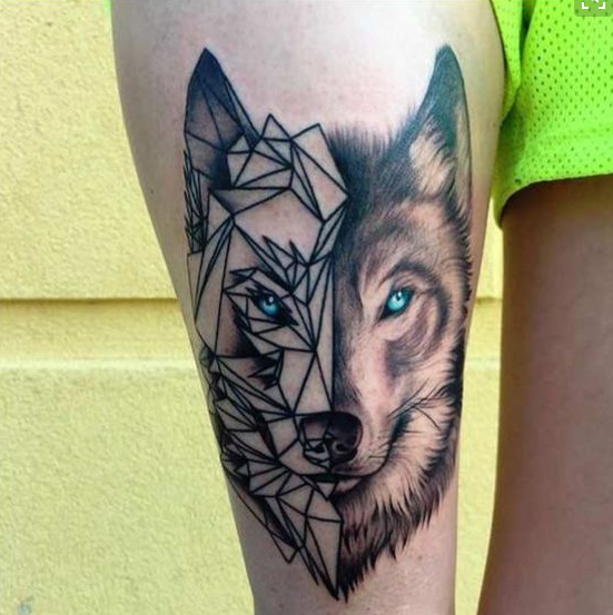 Wolfs head in realistic and geometric parts